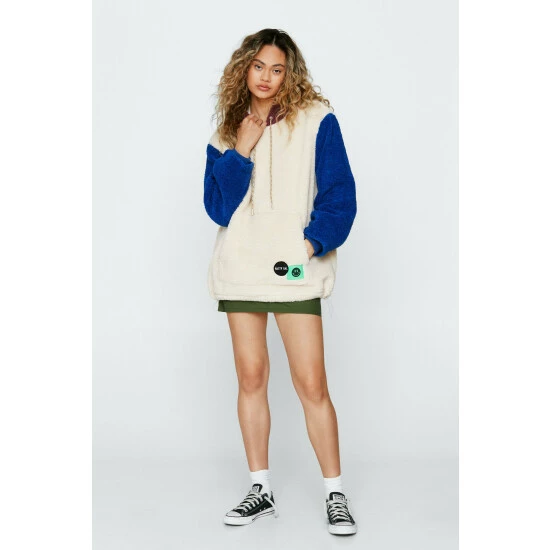 NastyGal Colorblock Oversized Hoodie Fleece For Female - Image 2