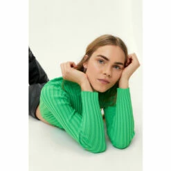 NastyGal Ribbed Knitted Crew Neck Cropped Sweater For Female