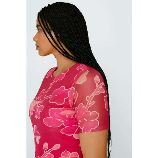 NastyGal Plus Size Floral Print Mesh Midi Dress For Female - Image 3