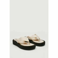 NastyGal Faux Leather Toe Thong Flatform Sandals For Female