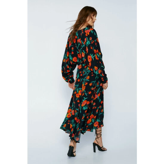 NastyGal Petite Poppy Floral Print Batwing Maxi Dress For Female - Image 3