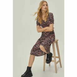 NastyGal Sweetheart Neckline Animal Print Puff Sleeve Midi Dress For Female