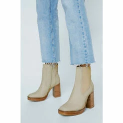 NastyGal Premium Leather Platform Chelsea Boots For Female