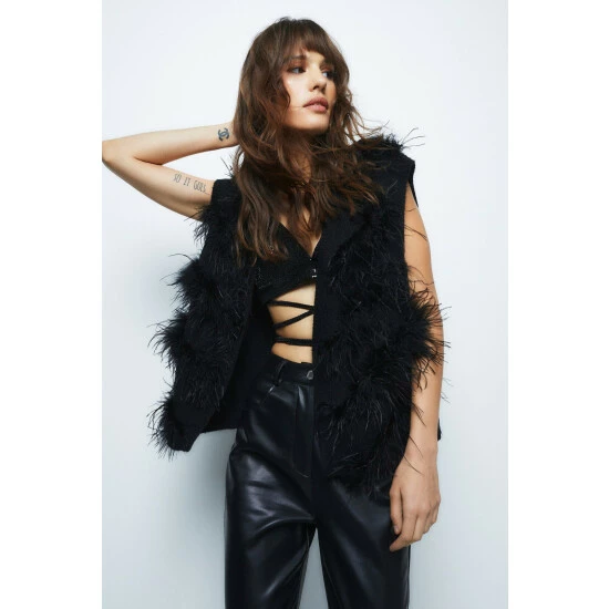 NastyGal Premium Faux Feather Knitted Gilet For Female - Image 5